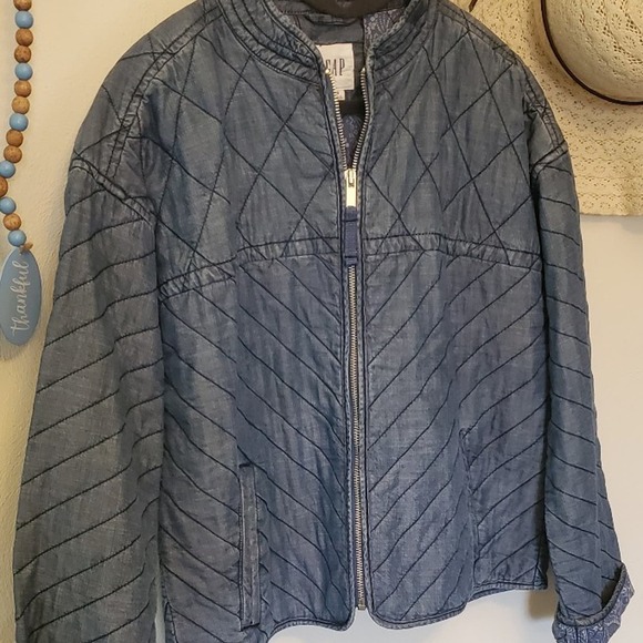 XS Gap Soft Quilted Denim Jacket / Lightweight / Spring and Summer - Picture 1 of 6